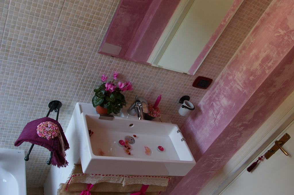 Serapo Bed And Breakfast Gaeta Habitación foto