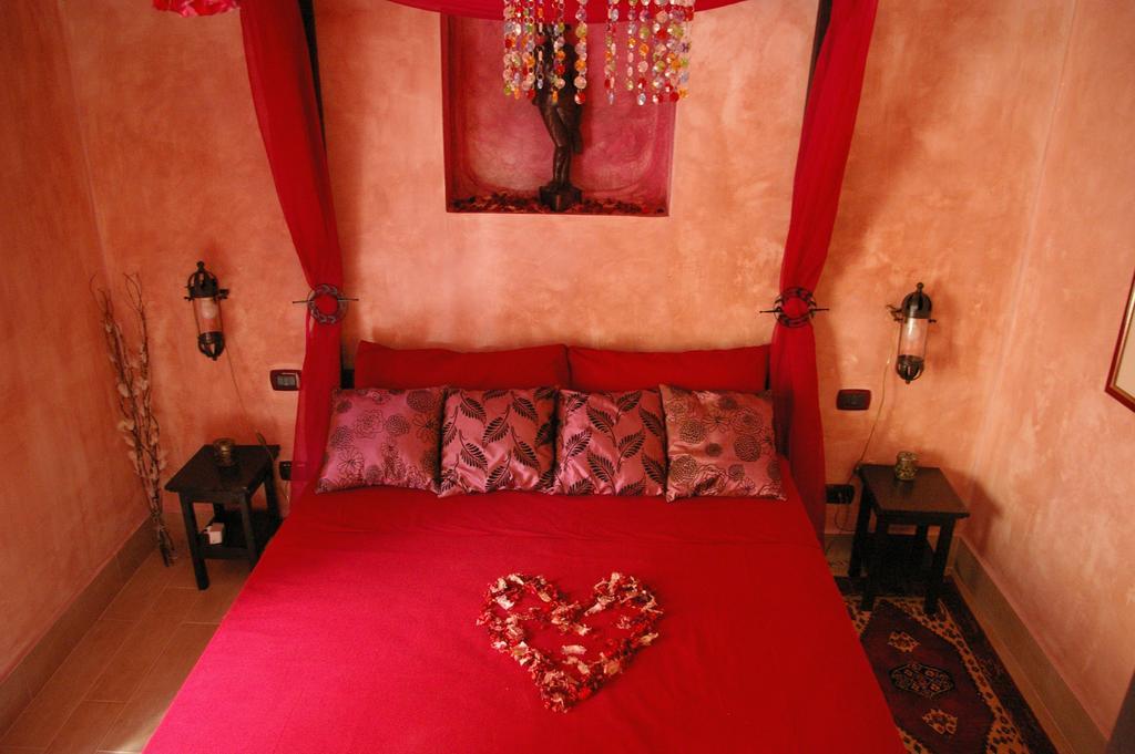 Serapo Bed And Breakfast Gaeta Habitación foto